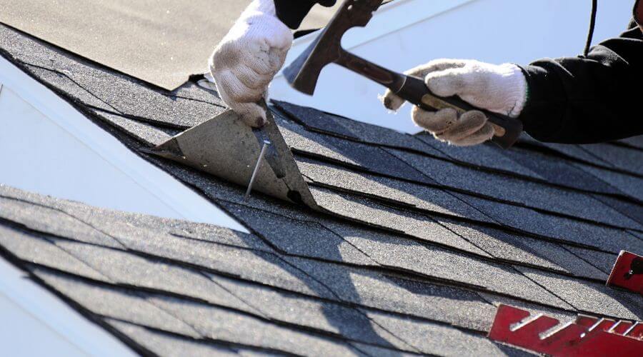Professional gutter cleaning in New Middletown, OH