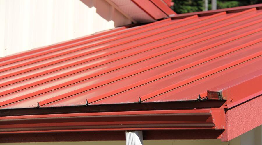 Professional gutter cleaning services in New Middletown, OH